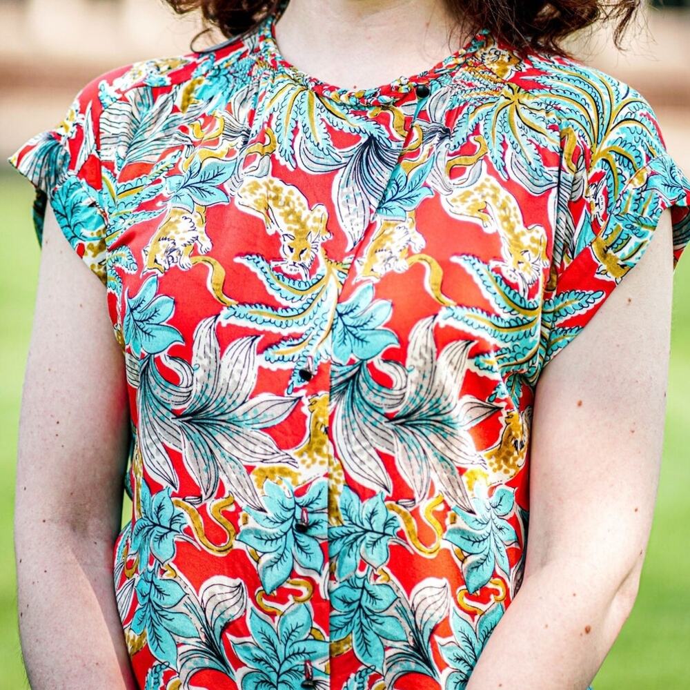 Tiny Anthropologie Women's Floral Blouse Size XS‎